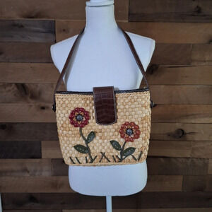 EGO Vintage Basket Woven shoulder bag. like New